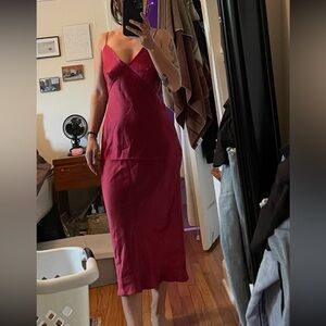 OLIVIA VON HALLE
ISSA SLIP DRESS - PORT Dress in Wine